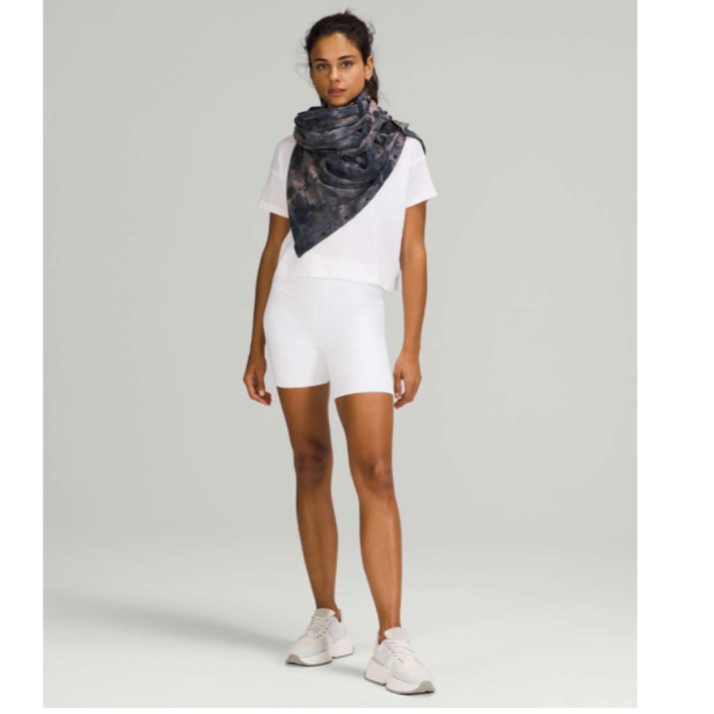 LULULEMON Customizable Snap Scarf OS Diamond Dye Lunar Rock True Navy - Picture 2 of 9